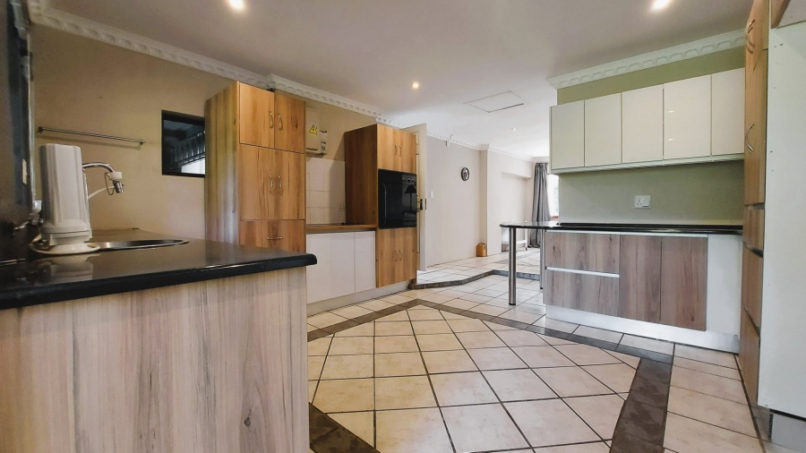 9 Bedroom Property for Sale in Montclair Western Cape